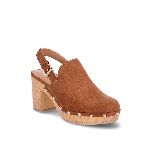 Time and Tru Women's Platform Studded Clogs Brown - Size 7